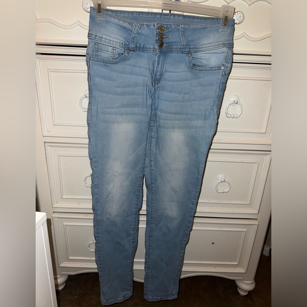 Women’s skinny jeans